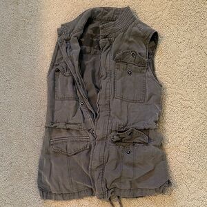 Casual Olive Green Vest by Sanctuary